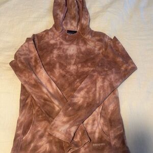Patagonia Synchilla Micro D-Luxe Hoody in Tie Dye Dusty Rose Pink